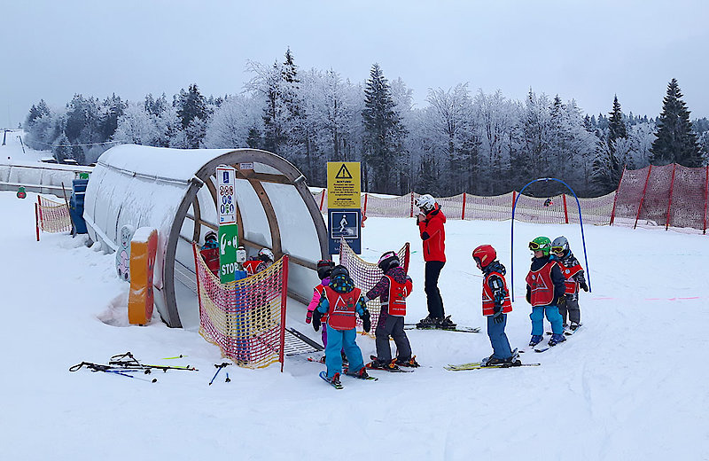 Skifahren mit Kinder im Wintersportzentrum Mitterdorf